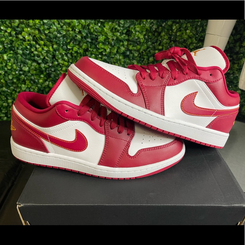 JORDAN 1 LOW (CARDINAL) (Sz 9.5)